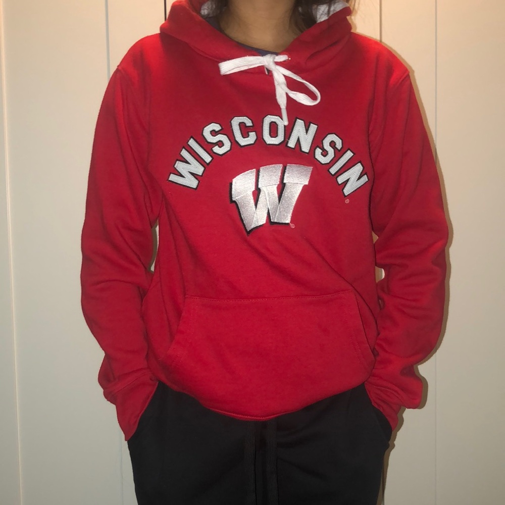 wisconsin red sweater